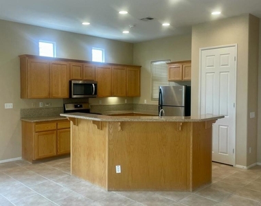 49634 Wayne Street - Photo Thumbnail 12