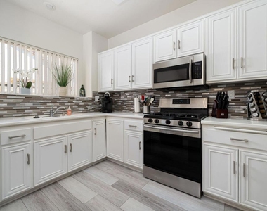 79105 Ocotillo Drive - Photo Thumbnail 13