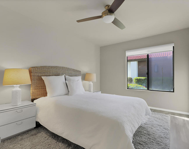 2545 Miramonte Circle W - Photo Thumbnail 10
