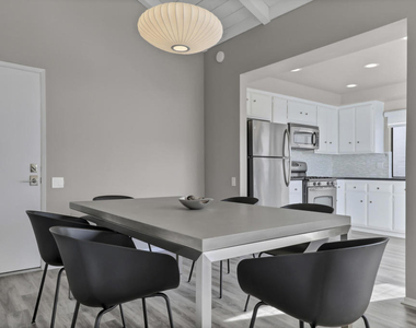 2545 Miramonte Circle W - Photo Thumbnail 9