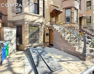 59th Street - Photo Thumbnail 1