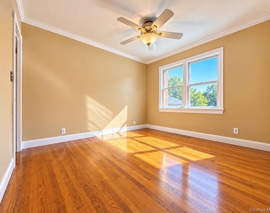 13311 Sitka Street - Photo Thumbnail 6