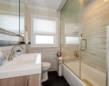 62 Ohio Avenue - Photo Thumbnail 6