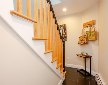 62 Ohio Avenue - Photo Thumbnail 10