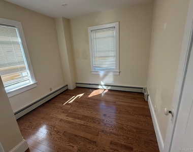 6 Red Brook Terrace - Photo Thumbnail 14