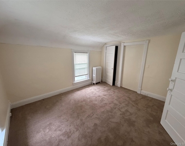 19 Stone Avenue - Photo Thumbnail 1