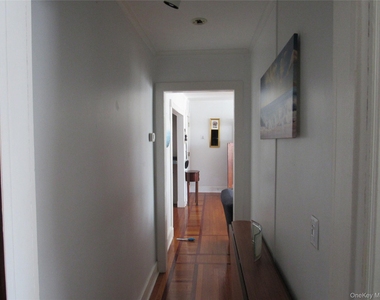 94 Main Street - Photo Thumbnail 6