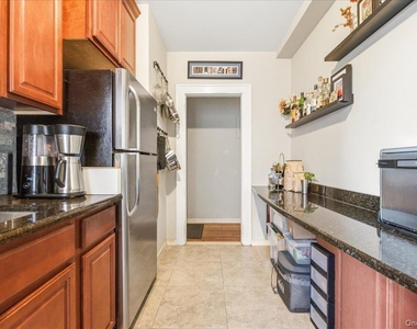 68-12 Burns Street - Photo Thumbnail 16