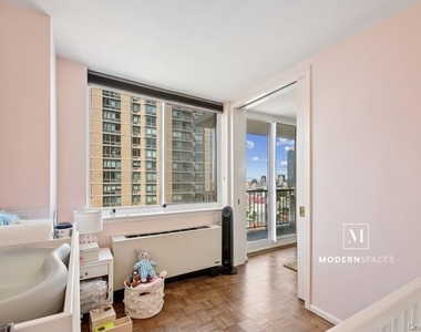 474 48th Avenue - Photo Thumbnail 2