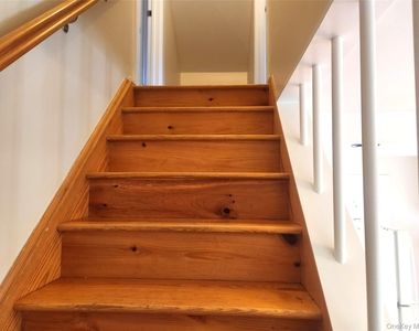 48 Maple Road - Photo Thumbnail 11
