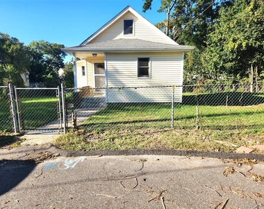 48 Maple Road - Photo Thumbnail 1