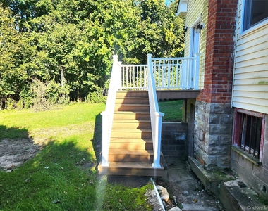 48 Maple Road - Photo Thumbnail 14