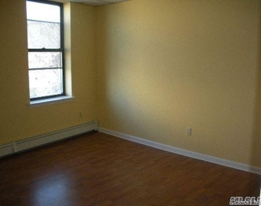 224 E Main Street - Photo Thumbnail 4