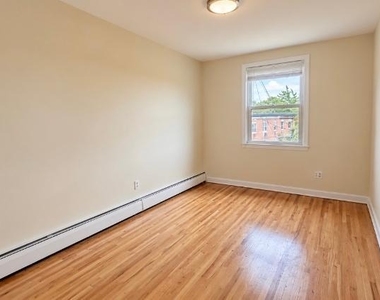 14454 Willets Point Boulevard - Photo Thumbnail 5