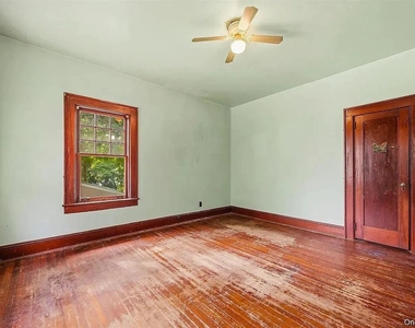 13 Cottage Street - Photo Thumbnail 18