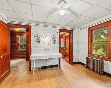 13 Cottage Street - Photo Thumbnail 5
