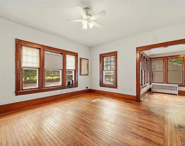 13 Cottage Street - Photo Thumbnail 8