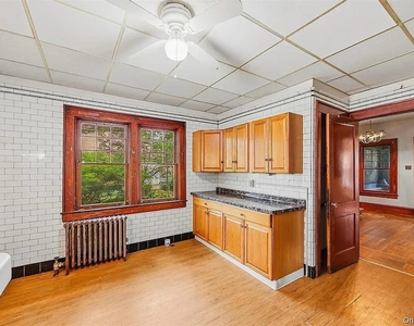 13 Cottage Street - Photo Thumbnail 20