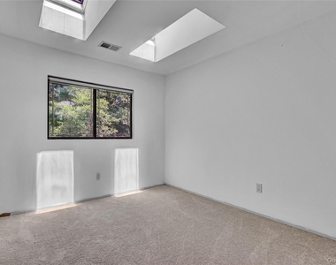 18 Villas Circle - Photo Thumbnail 13