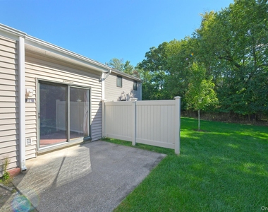 56 South Pond Lane - Photo Thumbnail 19