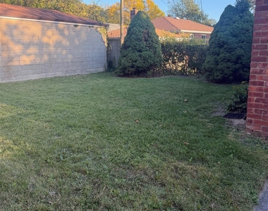 226-32 76th Avenue - Photo Thumbnail 18