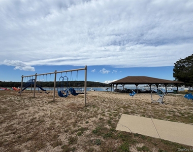149 Fort Salonga Road - Photo Thumbnail 24