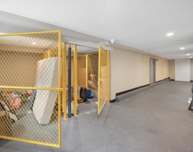84 Howard Street - Photo Thumbnail 14