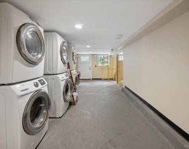 84 Howard Street - Photo Thumbnail 13