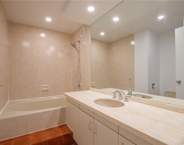 10 Cottage Place - Photo Thumbnail 12