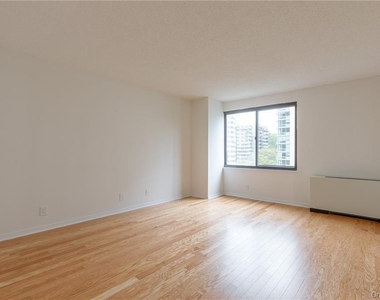 10 Cottage Place - Photo Thumbnail 10