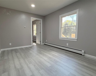 595 Saddle River Road - Photo Thumbnail 2
