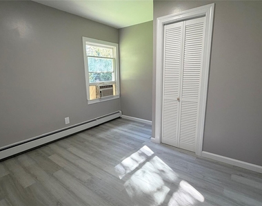 595 Saddle River Road - Photo Thumbnail 14