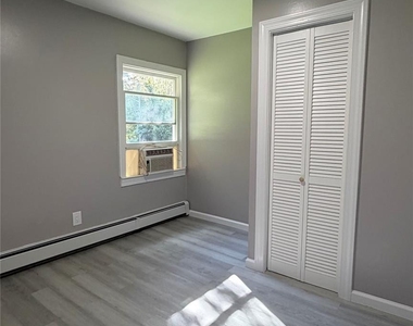 595 Saddle River Road - Photo Thumbnail 13