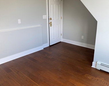 50 Cedar Point Drive - Photo Thumbnail 18