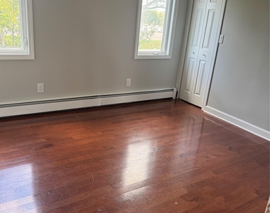 50 Cedar Point Drive - Photo Thumbnail 17
