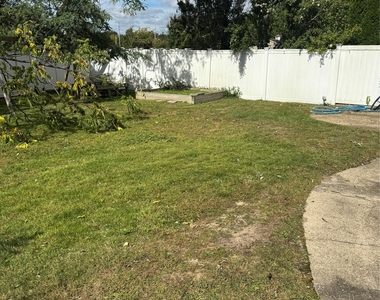 50 Cedar Point Drive - Photo Thumbnail 20