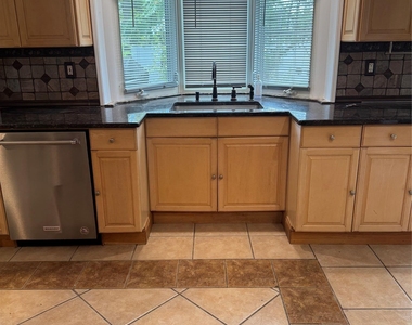 50 Cedar Point Drive - Photo Thumbnail 3