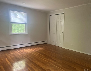 282 Laurel Road - Photo Thumbnail 14