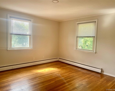 282 Laurel Road - Photo Thumbnail 11