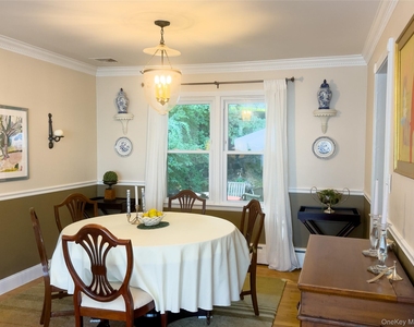 1035 Shore Acres Drive - Photo Thumbnail 7