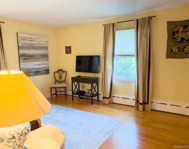 1035 Shore Acres Drive - Photo Thumbnail 19