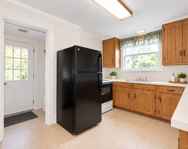 351 Manhattan Avenue - Photo Thumbnail 19