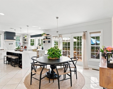 34 Woodcrest Lane - Photo Thumbnail 6