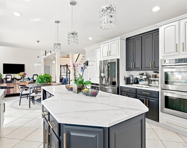 34 Woodcrest Lane - Photo Thumbnail 13