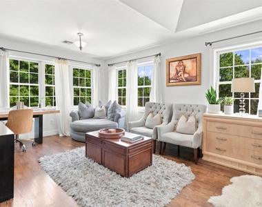34 Woodcrest Lane - Photo Thumbnail 24