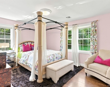 34 Woodcrest Lane - Photo Thumbnail 34