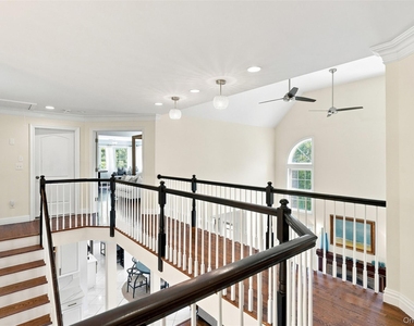 34 Woodcrest Lane - Photo Thumbnail 21