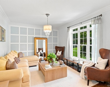 34 Woodcrest Lane - Photo Thumbnail 17