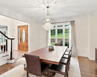 34 Woodcrest Lane - Photo Thumbnail 18