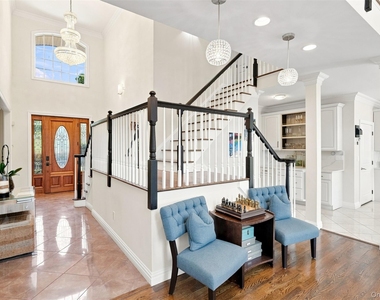 34 Woodcrest Lane - Photo Thumbnail 2